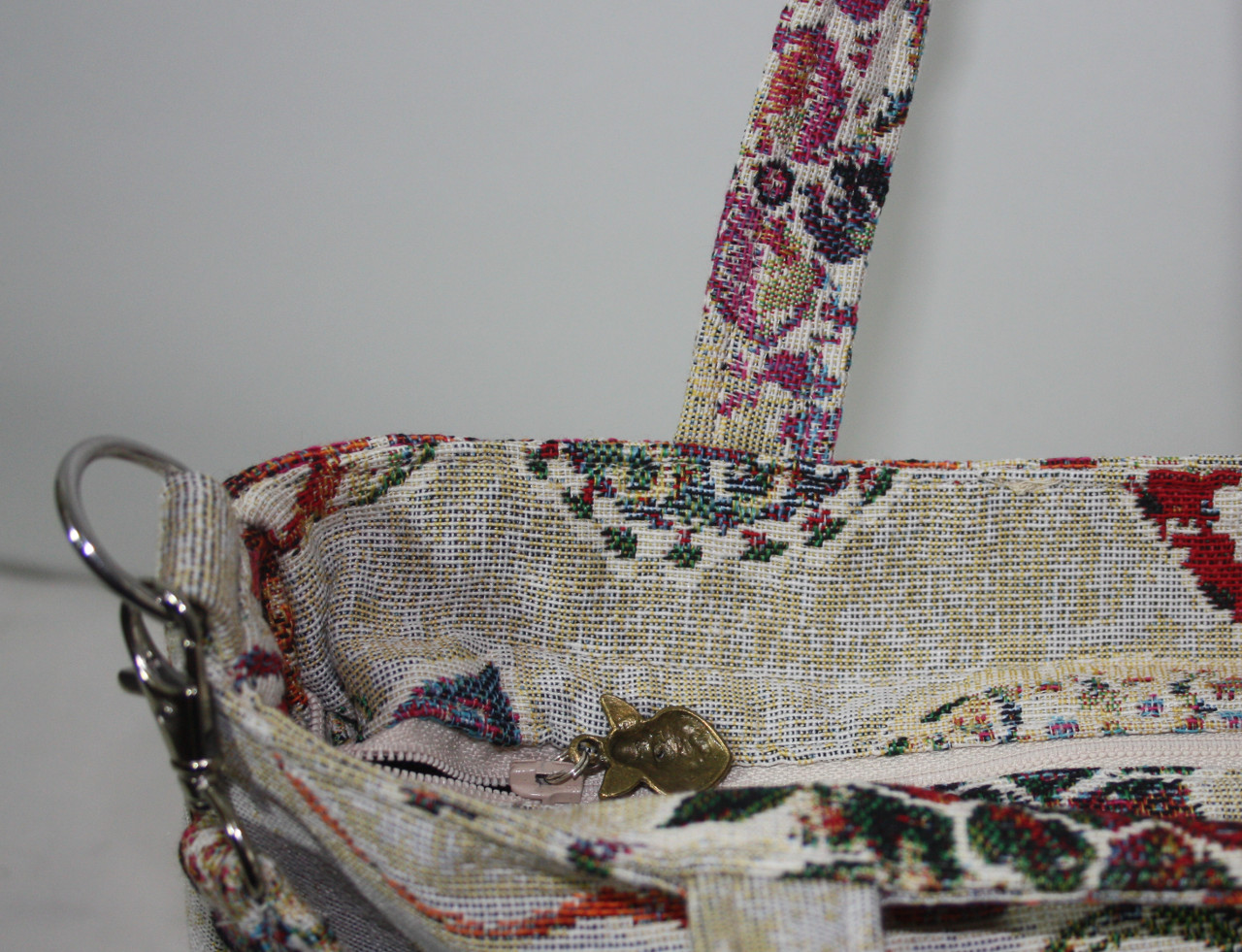 Tasche Floral Detail